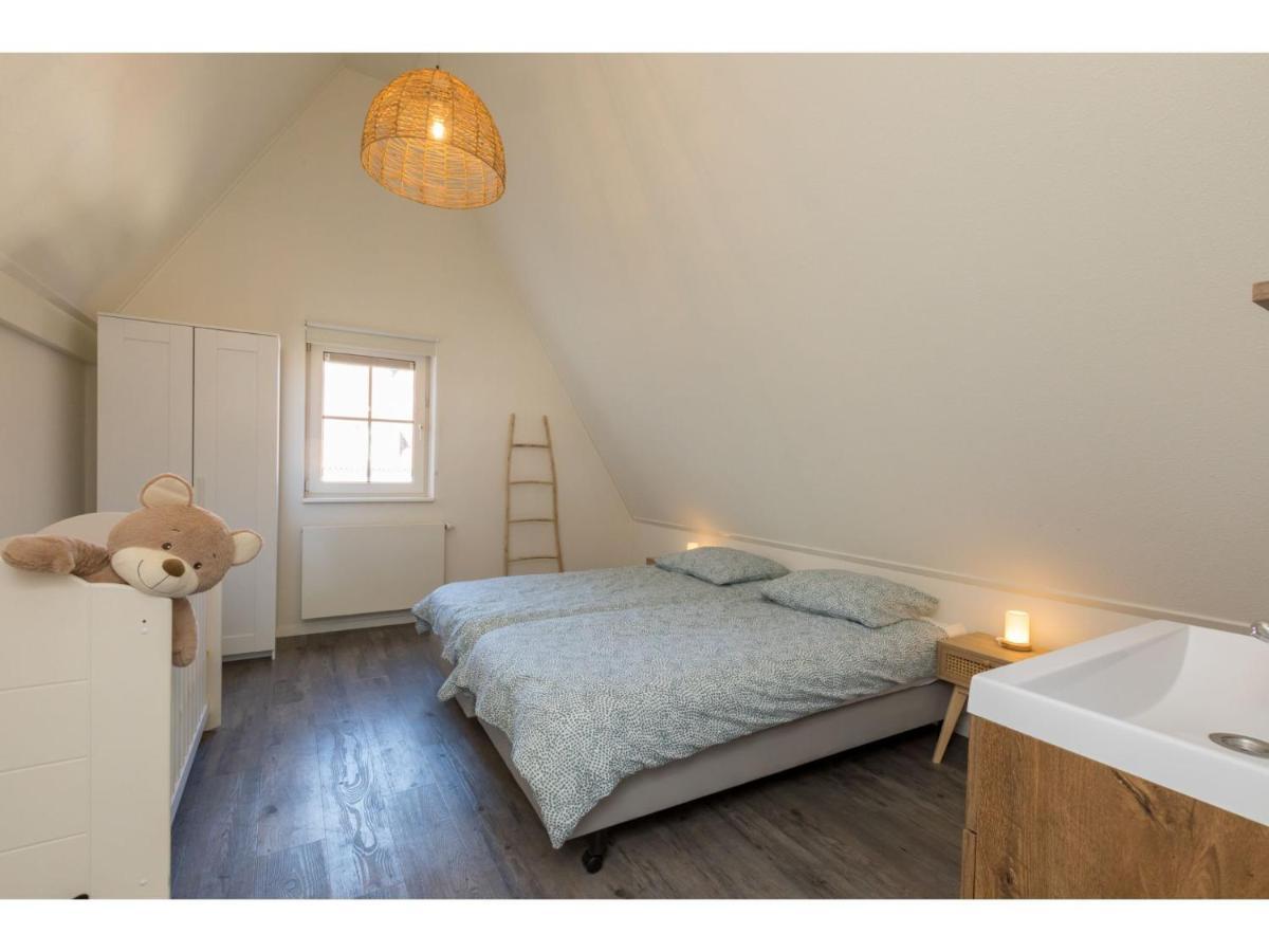 Quietly Located House Within Walking Distance Of The Beach Domburg Bagian luar foto