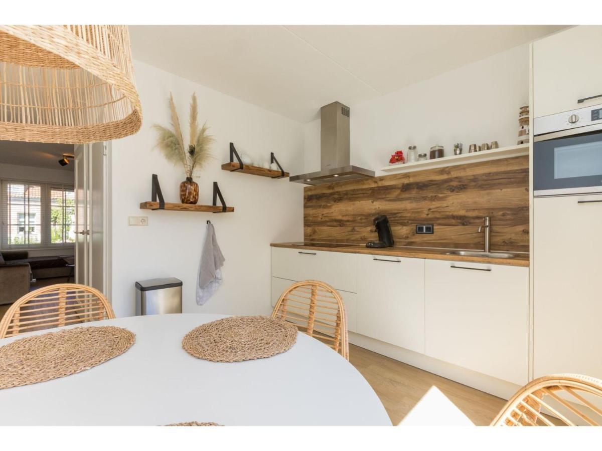 Quietly Located House Within Walking Distance Of The Beach Domburg Bagian luar foto