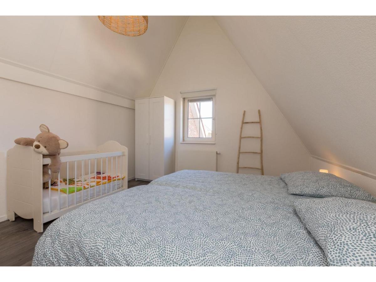 Quietly Located House Within Walking Distance Of The Beach Domburg Bagian luar foto